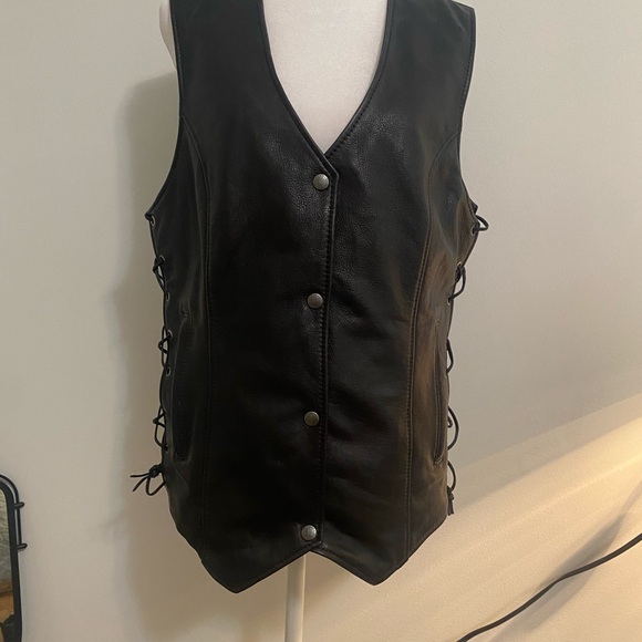 Fox Creek Vintage Womens Motorcycle Vest medium Leather Laced Sides Snap Frnt - Picture 8 of 15